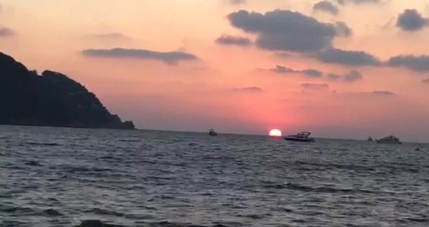 El último atardecer del año en Acapulco El último atardecer del año en Acapulco