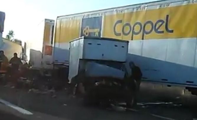Choque provoca caos vial en la autopista México-Puebla