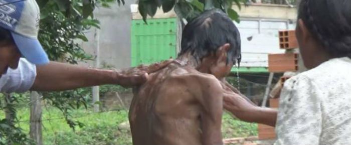 Autoridades rescatan a mujer encerrada y golpeada por familiares - anciana-golpeada