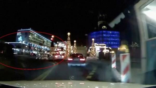 Video: momento del atentado en un mercado navideño de Berlín