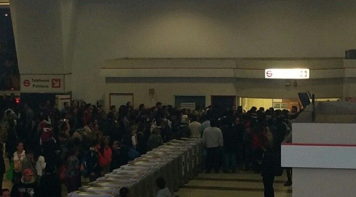 Hombre golpea a mujer en Buenavista