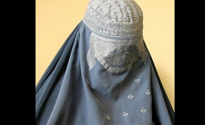 Decapitan a mujer en Afganistán por ir de compras sin su marido - burka-I