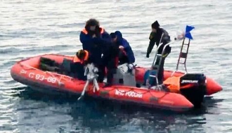 Encuentran caja negra de avión ruso estrellado en el Mar Negro