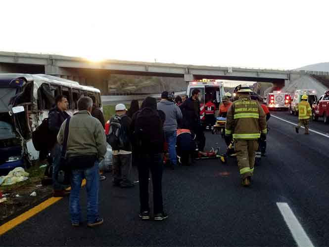 Choque de autobús deja 21 lesionados en Jalisco - camion-guadalajara-1