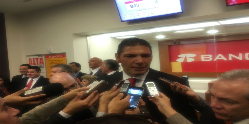 Carstens, orgullo para México: Carlos Hank González