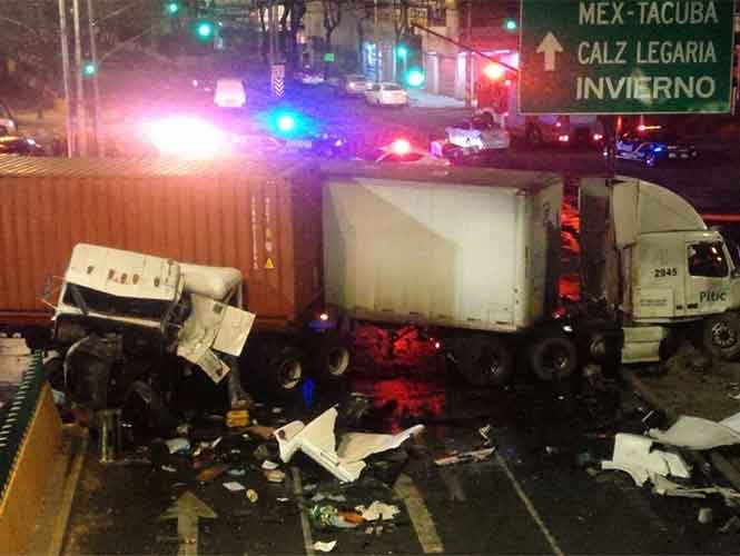 Video: choque de tráileres deja dos muertos en Azcapotzalco - choque-traileres-Azcapotzalco-2