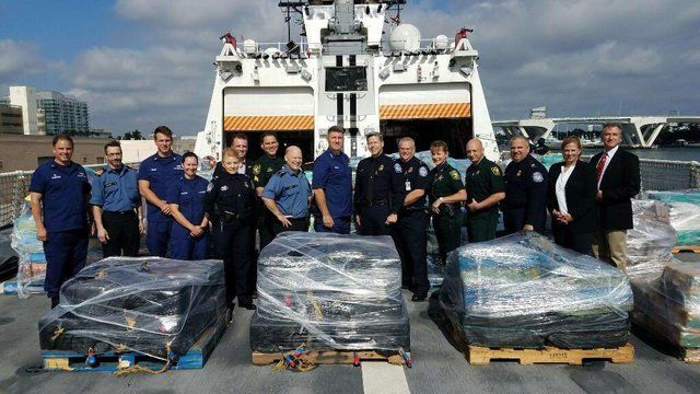 EE.UU. y Canadá decomisan 26.5 toneladas de cocaína en el Pacífico