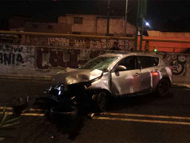 Hombre choca tras atropellar a una persona en Garibaldi