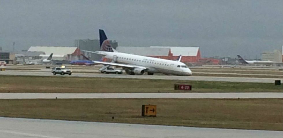 Vuelo a Monterrey aterriza de emergencia en San Antonio