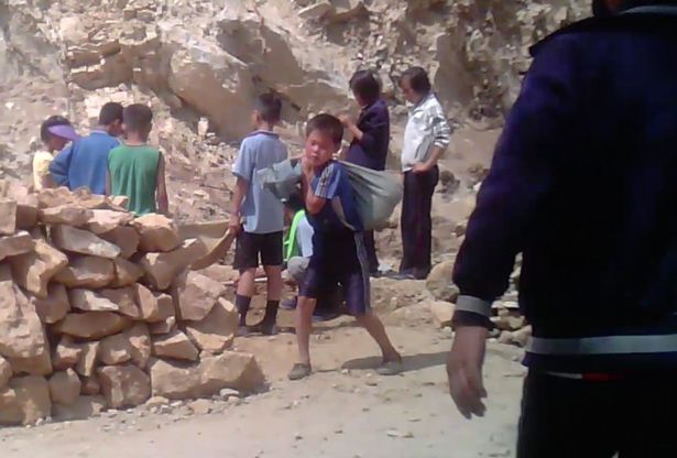 La vida de los niños en una mina de carbón en Corea del Norte