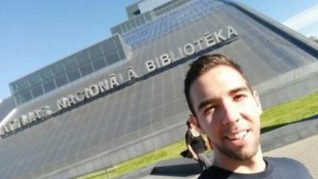 Detienen a estudiante mexicano en Letonia