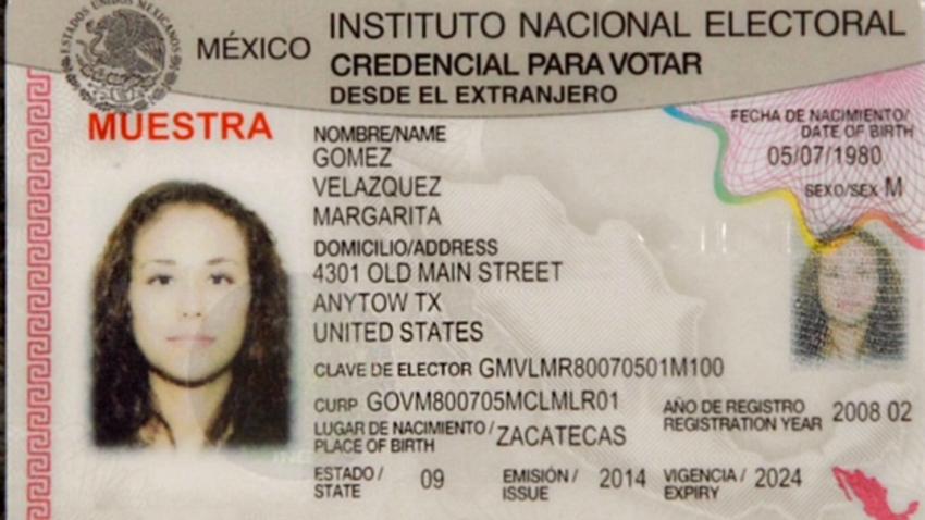 Únicamente 20 mil mexicanos activaron credencial para votar en el exterior - credencial-iI