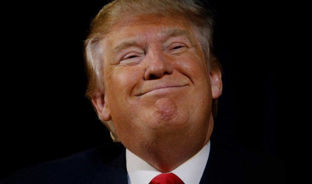 Donald Trump podría obligar a Apple a fabricar iPhones en EE.UU. - donald-trump-I-1-1024x604