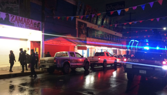 Lanzan bomba molotov a tienda de ropa en Nuevo León