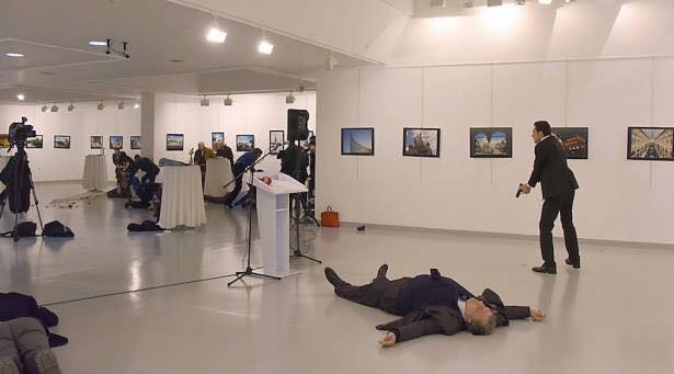 Video: asesinan a embajador ruso en Turquía - embajador-rusia