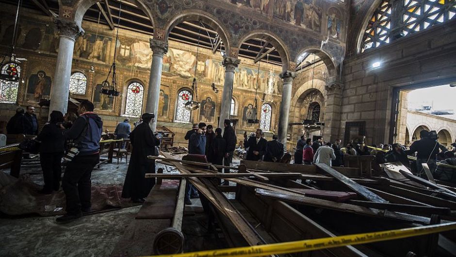 Explosión en iglesia deja 25 muertos en Egipto - explosion-egipto-2