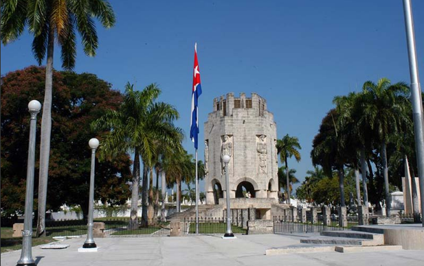 Sepultan a Castro en Santiago de Cuba - fidel-2