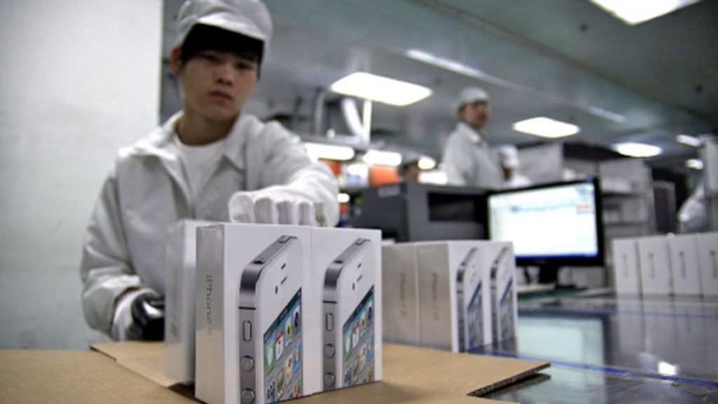 Empleado roba más de 5 mil iPhones en China - foxconn-iphone-1024x576