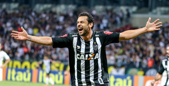 Los 15 futbolistas mejor pagados de América - fut-11