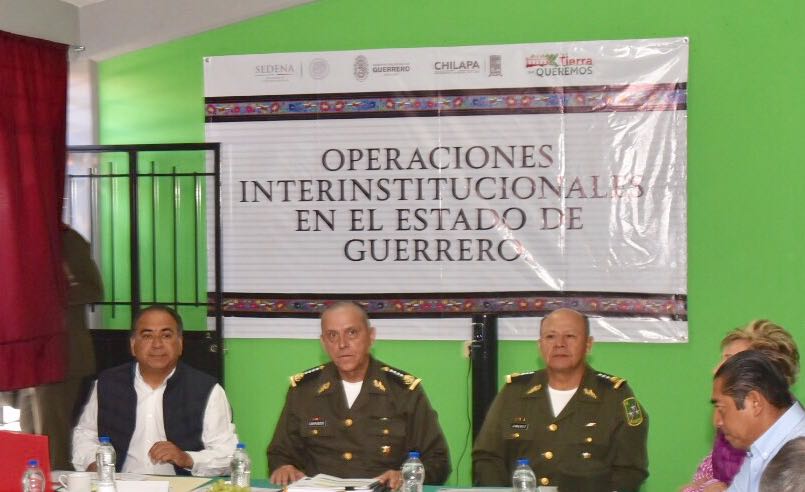 Se reúnen gobernador de Guerrero y secretario de Defensa para analizar avances - gro1
