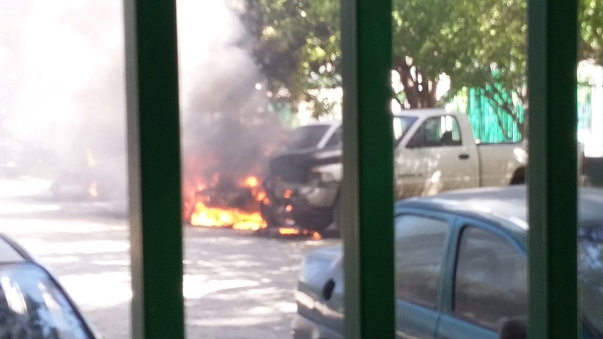 Presuntos normalistas incendian vehículos en Chiapas - incendio-chiapas-1