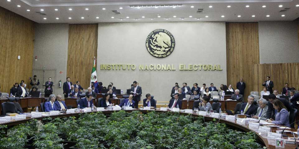 Otra vez la censura del INE