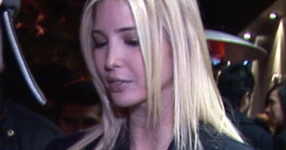 Agreden verbalmente a Ivanka Trump en un avión