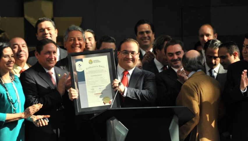 Javier Duarte vuelve a publicar en Facebook Javier Duarte vuelve a publicar en Facebook