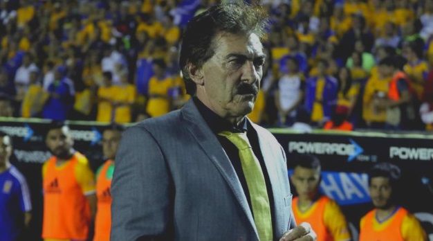 La Volpe asegura que triunfo de Tigres fue un robo - la-volpe-final-tigres