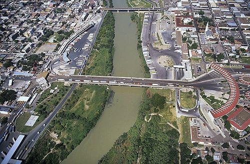 Fin del TLC preocupa a las ciudades fronterizas de EE.UU.