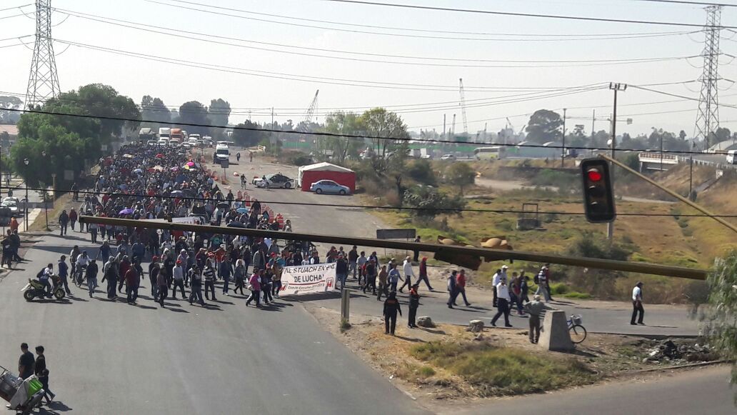 Sindicato de la Autónoma de Chapingo bloquea la Texcoco-Lechería