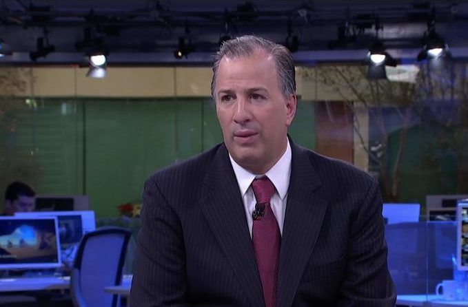 'Costo de gasolina en México, por debajo de países de Centroamérica': Meade - meade-gasolina-1-e1482941025959