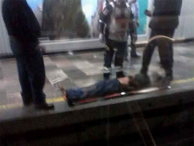 Muere hombre tras arrojarse a las vías del Metro - metro-hidalgo