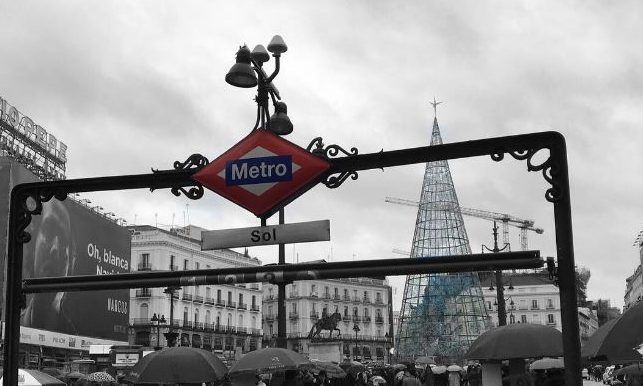 Video: metro de Madrid celebra la Navidad sorprendiendo a usuarios