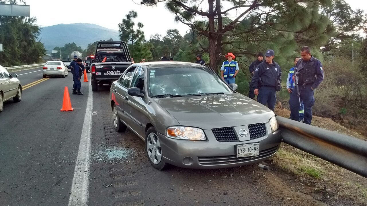 Asesinan a mando municipal en Michoacán - mich-03