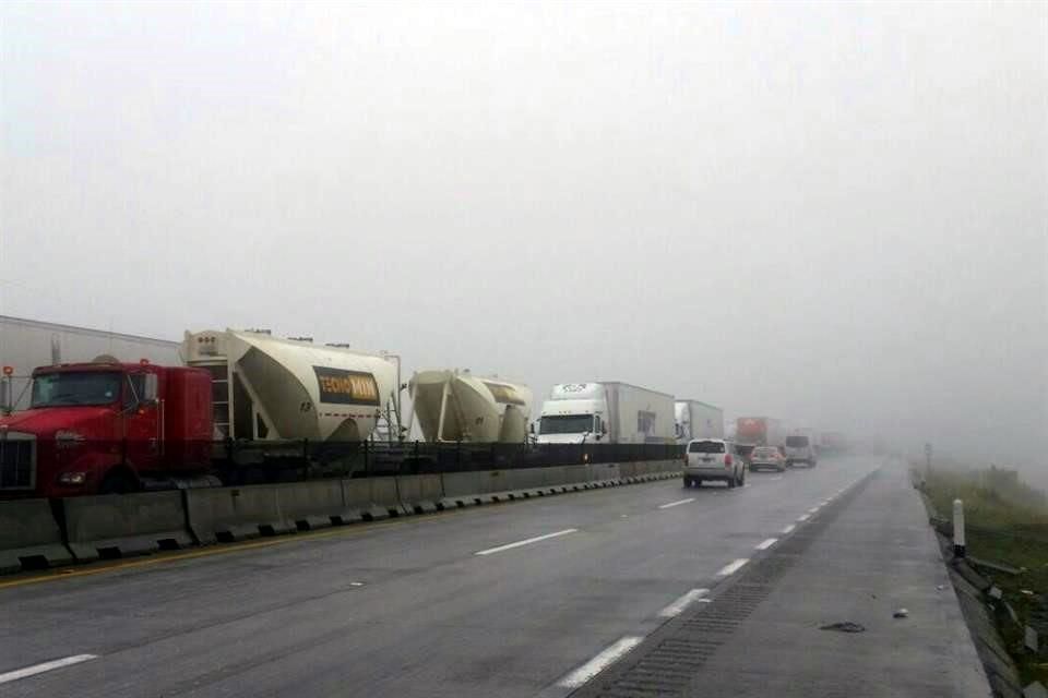 Neblina ocasiona dos choques en la autopista Monterrey-Saltillo