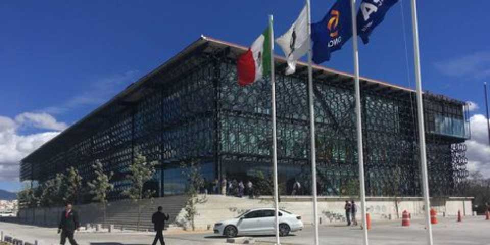 Investiga FIFA a la FMF por corrupción