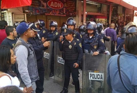 Policía realiza operativo por mercancía robada en Eje Central - operativo-eje-central-1
