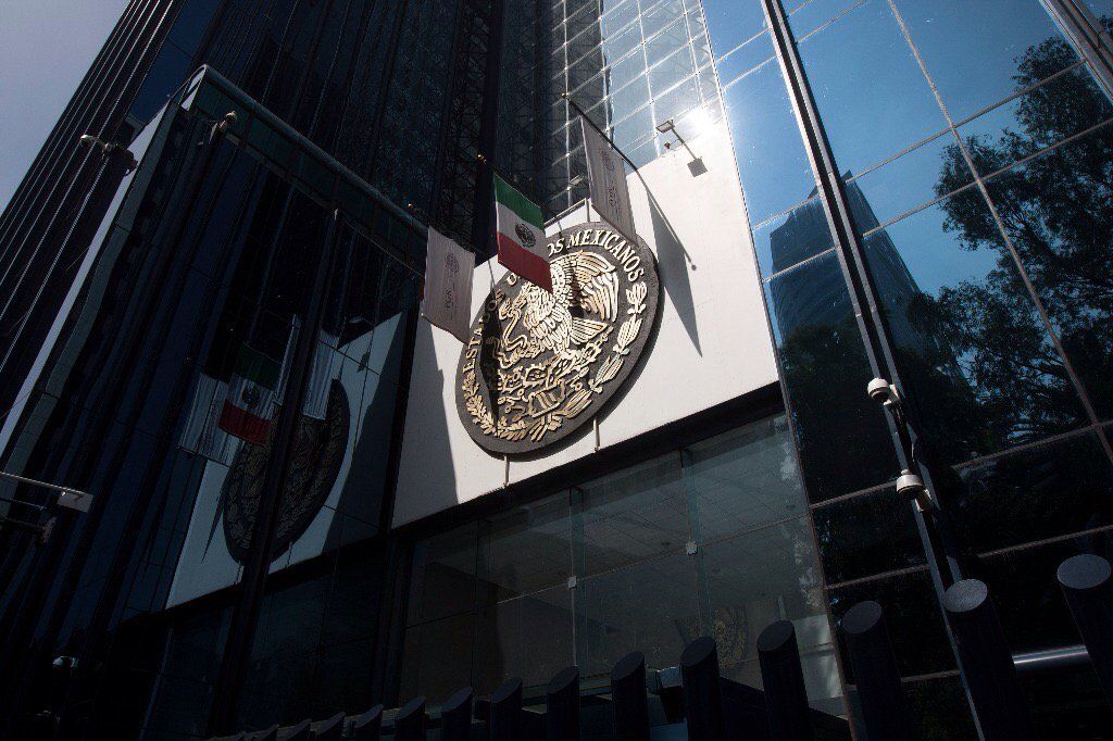 PGR consignó a más de 200 funcionarios por corrupción en dos años