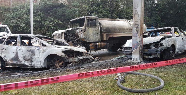 Pipa choca en Xalapa y deja cuatro muertos - pipa-I