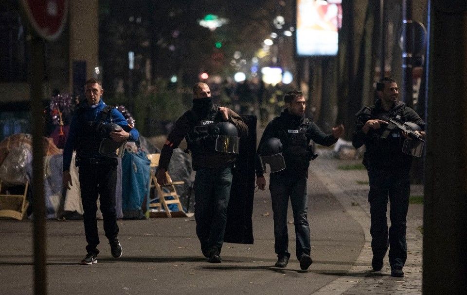 Policía libera a seis rehenes en París