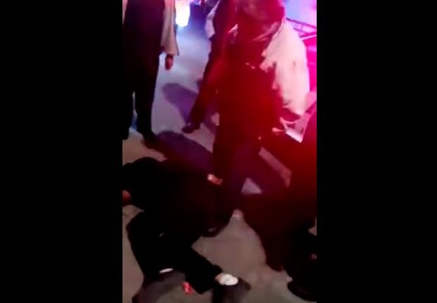 Video: taxistas intentan linchar a asaltante en Puebla