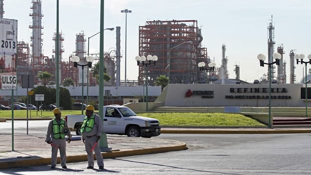 Producción de gasolina disminuyó 121 mil barriles diarios en 2016 - refineria-cadereyta