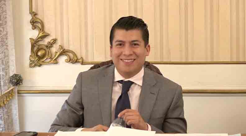 Desafueran a regidor que golpeó a su ex pareja