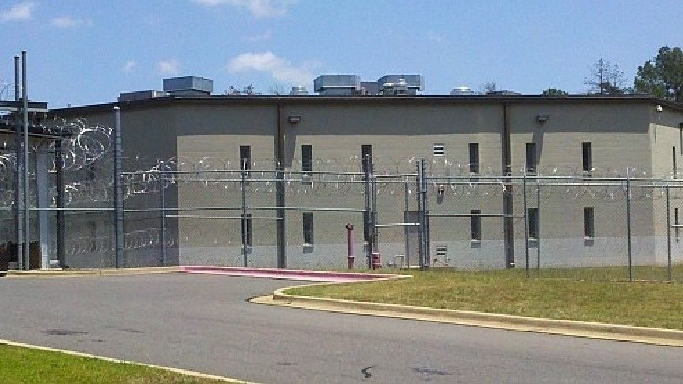 Reo mata a guardia de seguridad en EE.UU.