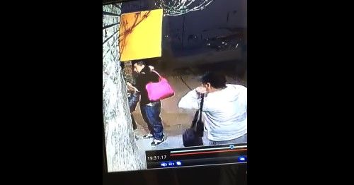 Video: robo a vecinos de Benito Juárez afuera de su casa