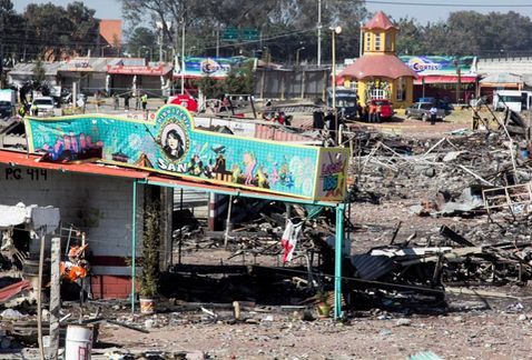 Estado de México pagará las operaciones a heridos en Tultepec