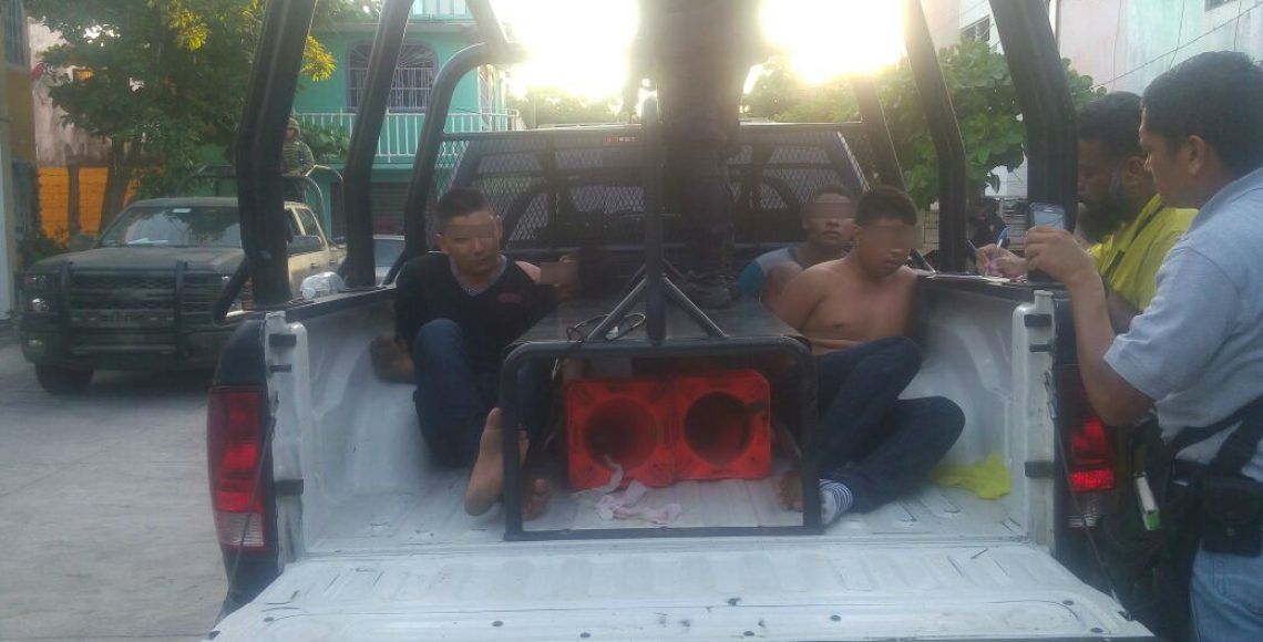 Detienen nueve personas en casa de seguridad en Zihuatanejo