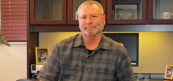 Investigan suicidio de sheriff en Texas