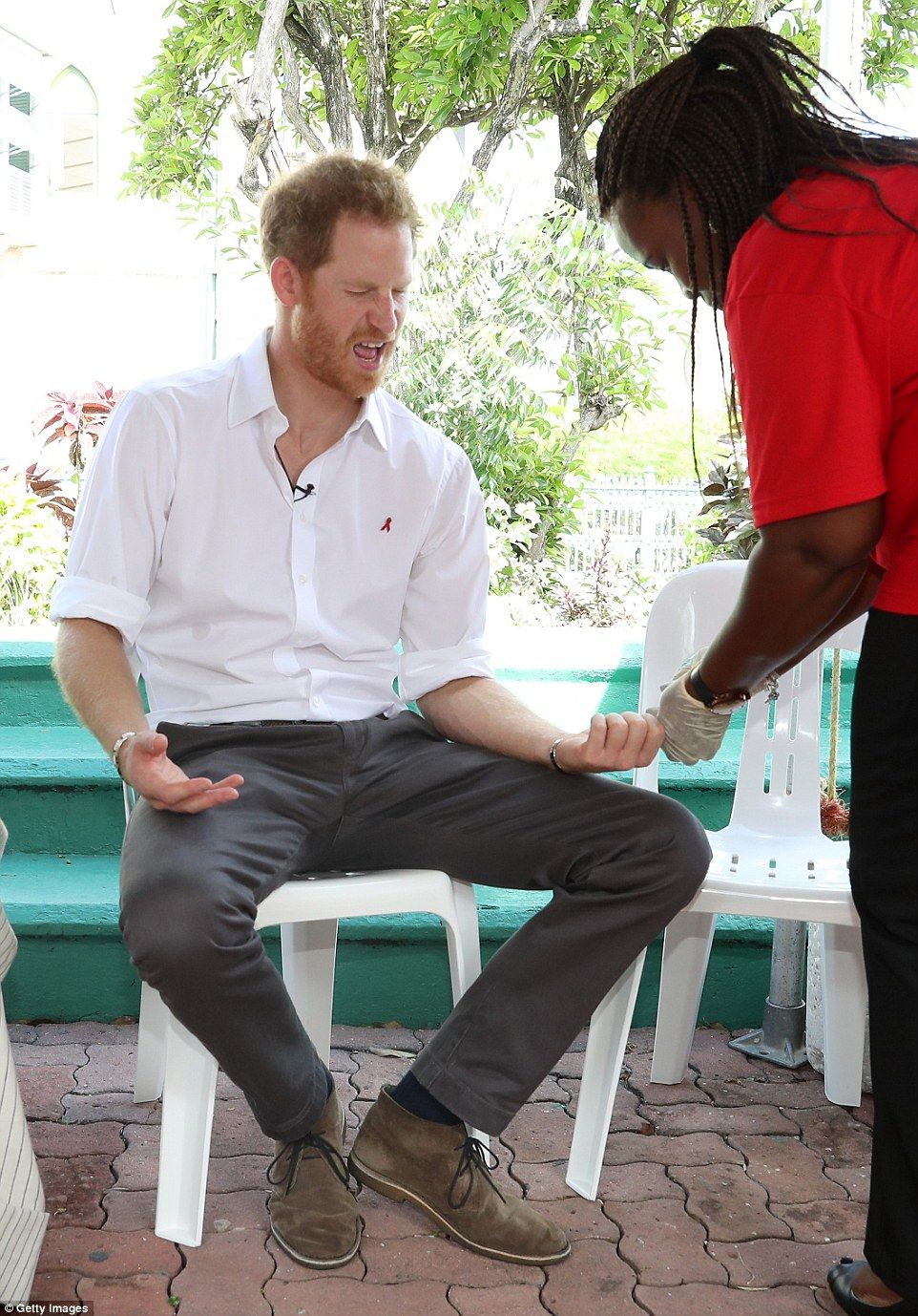 Rihanna y el príncipe Enrique se hacen la prueba del sida en Barbados - sida-enrique